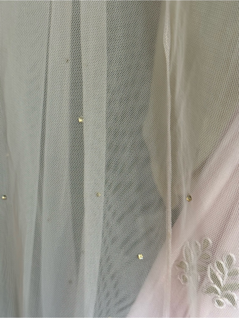 Lehenga in beautiful pink and gold. - Picture 16 of 16